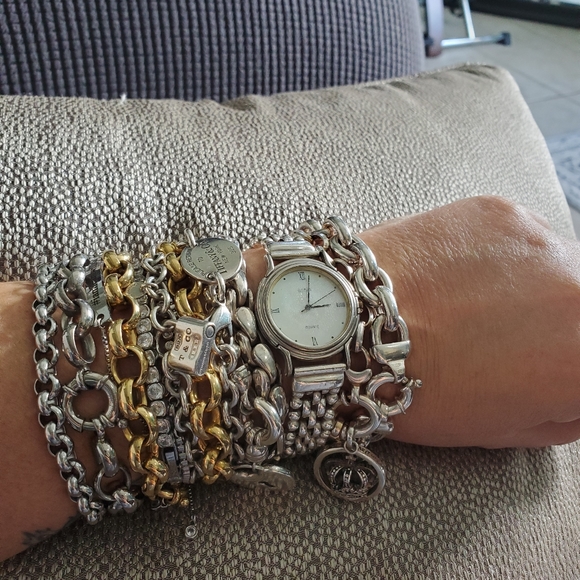 Meet your Posher, Sarah - Picture 2 of 3